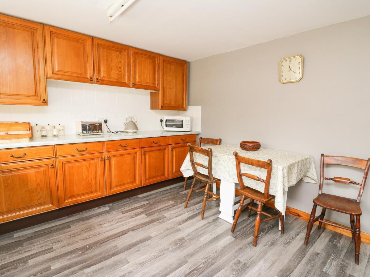 Holly Farm Cottage Newbridge on Wye Екстериор снимка