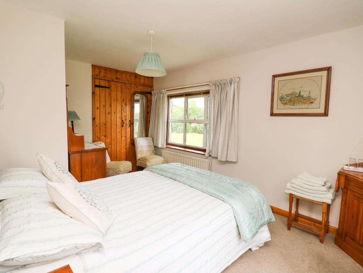 Holly Farm Cottage Newbridge on Wye Екстериор снимка